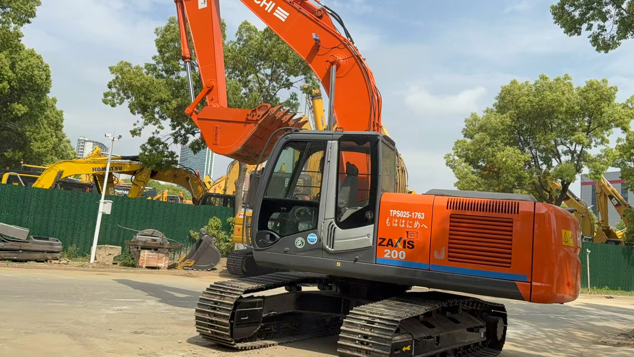 HITACHI ZX200 - Ekskavator me zinxhirë: foto 3 HITACHI ZX200 - Ekskavator me zinxhirë: foto 3