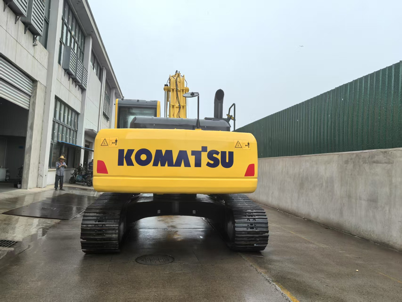KOMATSU PC240LC-8M0 - Ekskavator me zinxhirë: foto 5 KOMATSU PC240LC-8M0 - Ekskavator me zinxhirë: foto 5