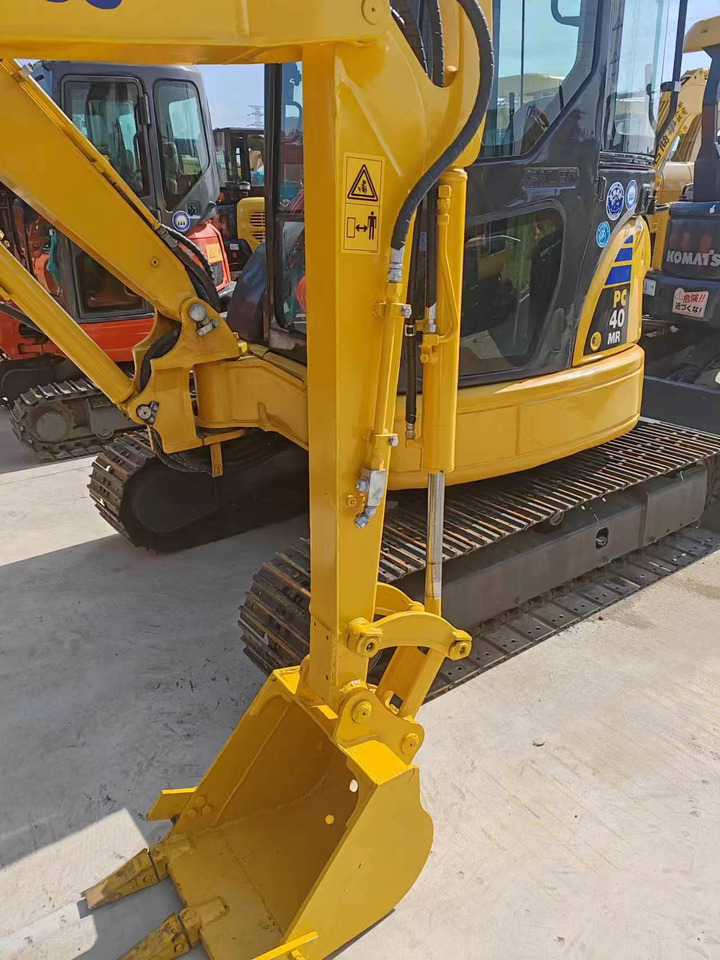 KOMATSU PC35 - Ekskavator me zinxhirë: foto 3 KOMATSU PC35 - Ekskavator me zinxhirë: foto 3