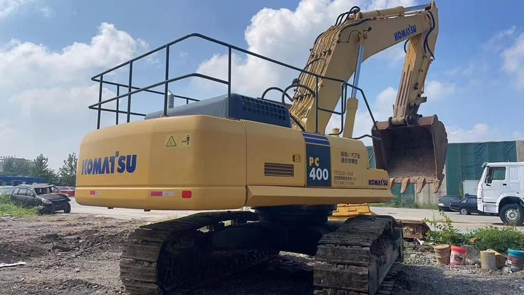KOMATSU PC400-7 - Ekskavator me zinxhirë: foto 2 KOMATSU PC400-7 - Ekskavator me zinxhirë: foto 2