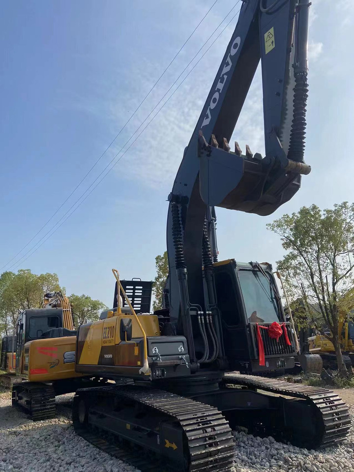 VOLVO EC210 - Ekskavator me zinxhirë: foto 4 VOLVO EC210 - Ekskavator me zinxhirë: foto 4