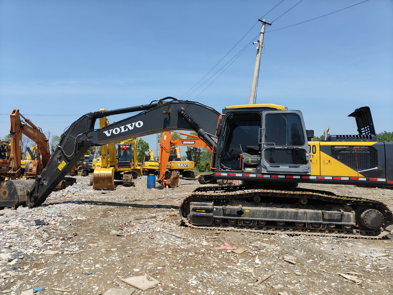 VOLVO EC300 - Ekskavator me zinxhirë: foto 1 VOLVO EC300 - Ekskavator me zinxhirë: foto 1