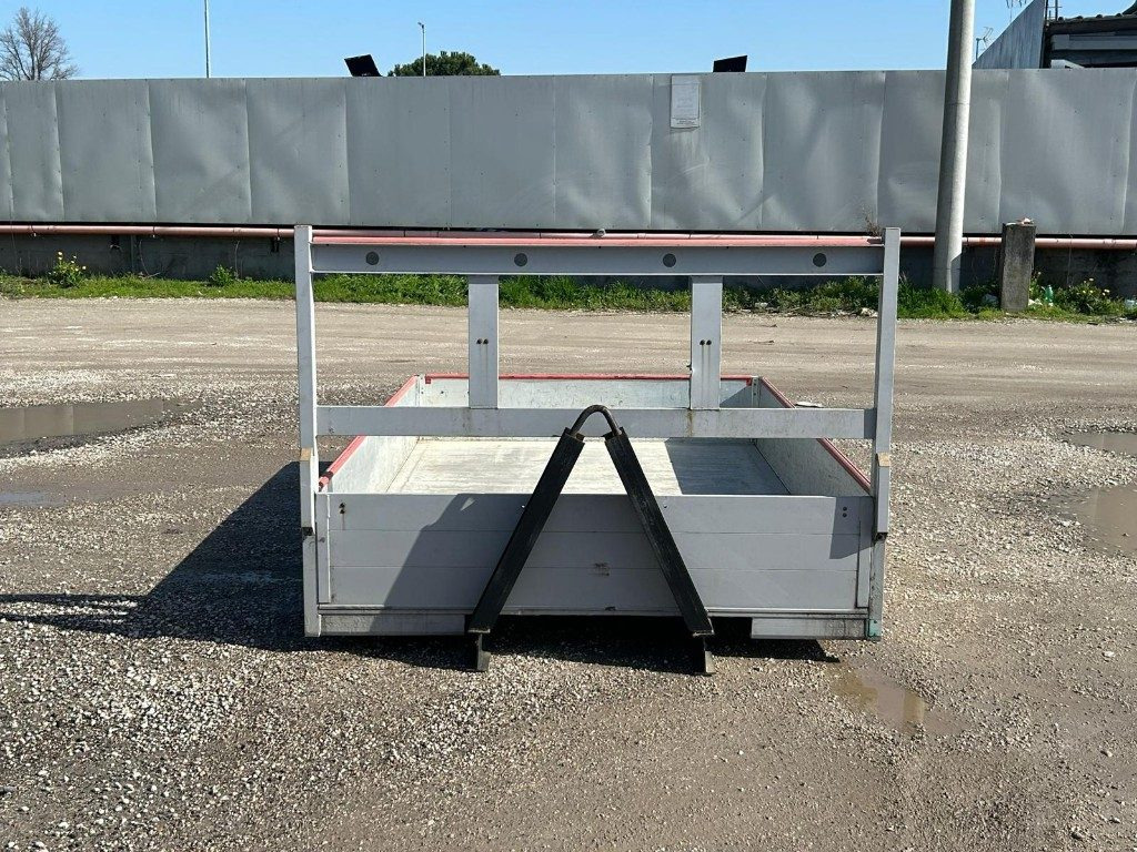 CONTAINER USATO SCARRABILE A PIANALE - Kontejner roll-off: foto 3 CONTAINER USATO SCARRABILE A PIANALE - Kontejner roll-off: foto 3