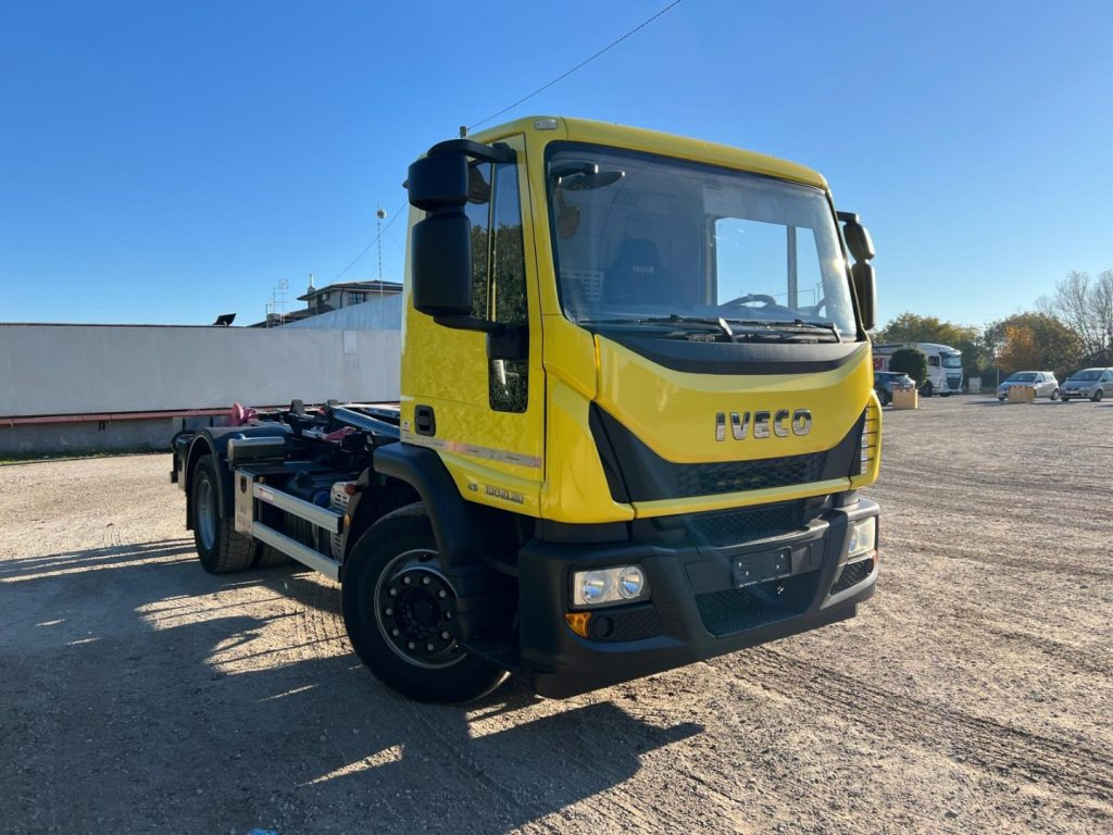 Kamion vetëngarkues IVECO EUROCARGO 180EL28 SCARRABILE: foto 9