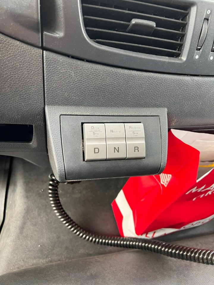 Kamion vetëngarkues IVECO EUROCARGO 180EL28 SCARRABILE: foto 14