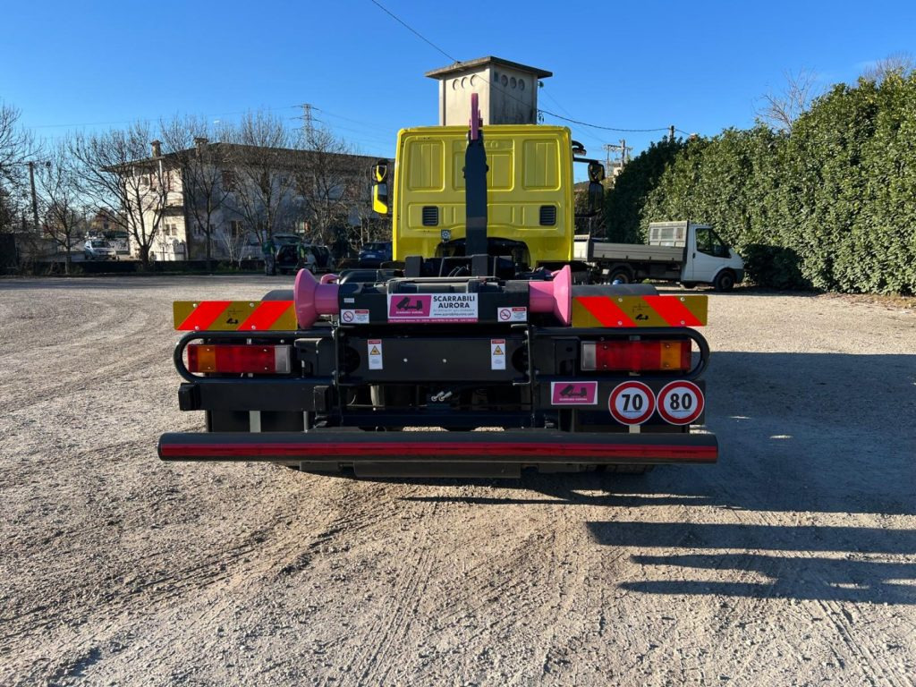 Kamion vetëngarkues IVECO EUROCARGO 180EL28 SCARRABILE: foto 6