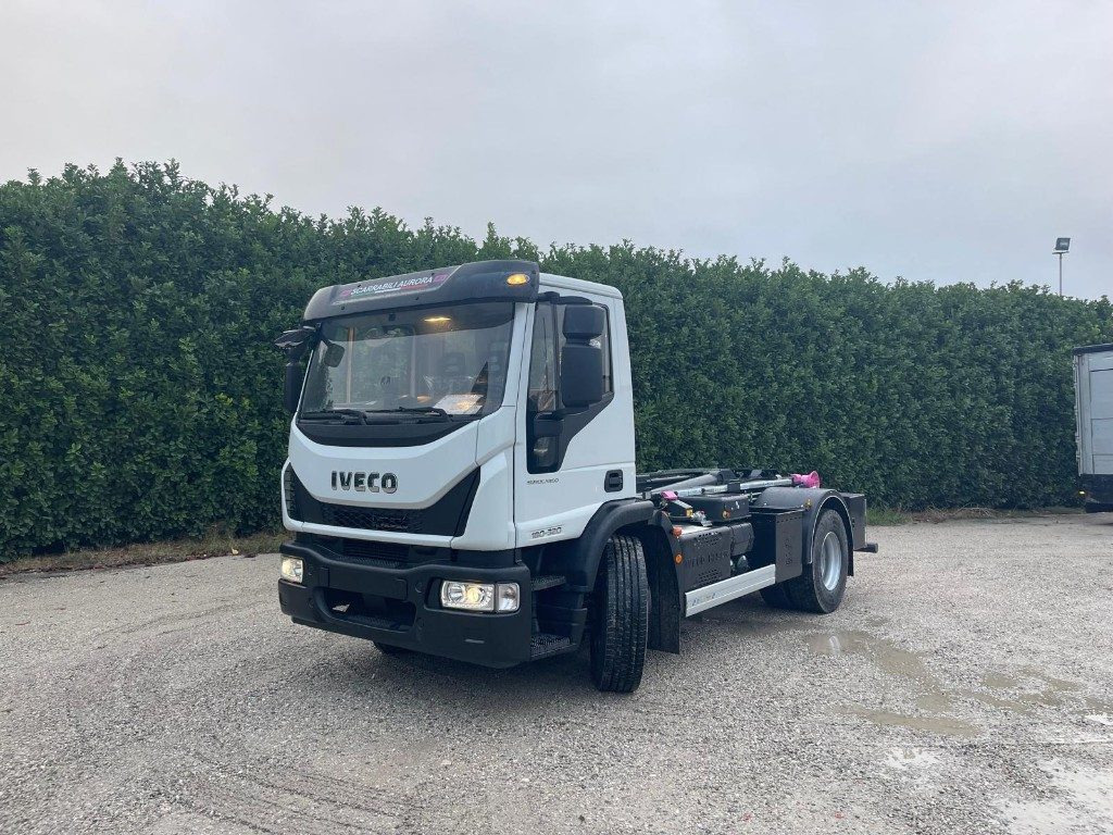 IVECO EUROCARGO 180K32 SCARRABILE NUOVO - Kamion vetëngarkues: foto 1 IVECO EUROCARGO 180K32 SCARRABILE NUOVO - Kamion vetëngarkues: foto 1
