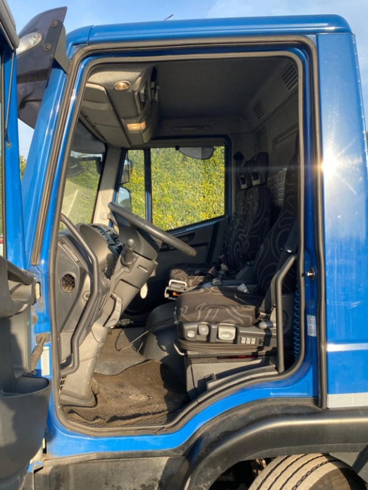 Kamion vetëngarkues IVECO EUROCARGO 75E18 SCARRABILE: foto 10