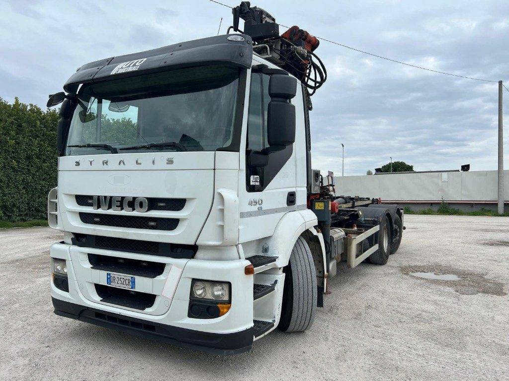 IVECO STRALIS 260E45 SCARRABILE - Kamion vetëngarkues: foto 1 IVECO STRALIS 260E45 SCARRABILE - Kamion vetëngarkues: foto 1
