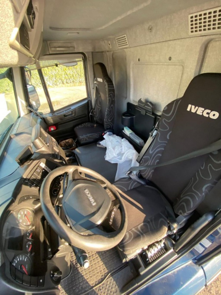 IVECO STRALIS 310 SCARRABILE FULL PNEUMATICO - Kamion vetëngarkues: foto 4 IVECO STRALIS 310 SCARRABILE FULL PNEUMATICO - Kamion vetëngarkues: foto 4