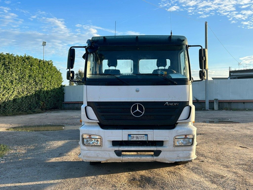 MERCEDES-BENZ MERCEDES 2533 SCARRABILE - Kamion vetëngarkues: foto 2 MERCEDES-BENZ MERCEDES 2533 SCARRABILE - Kamion vetëngarkues: foto 2