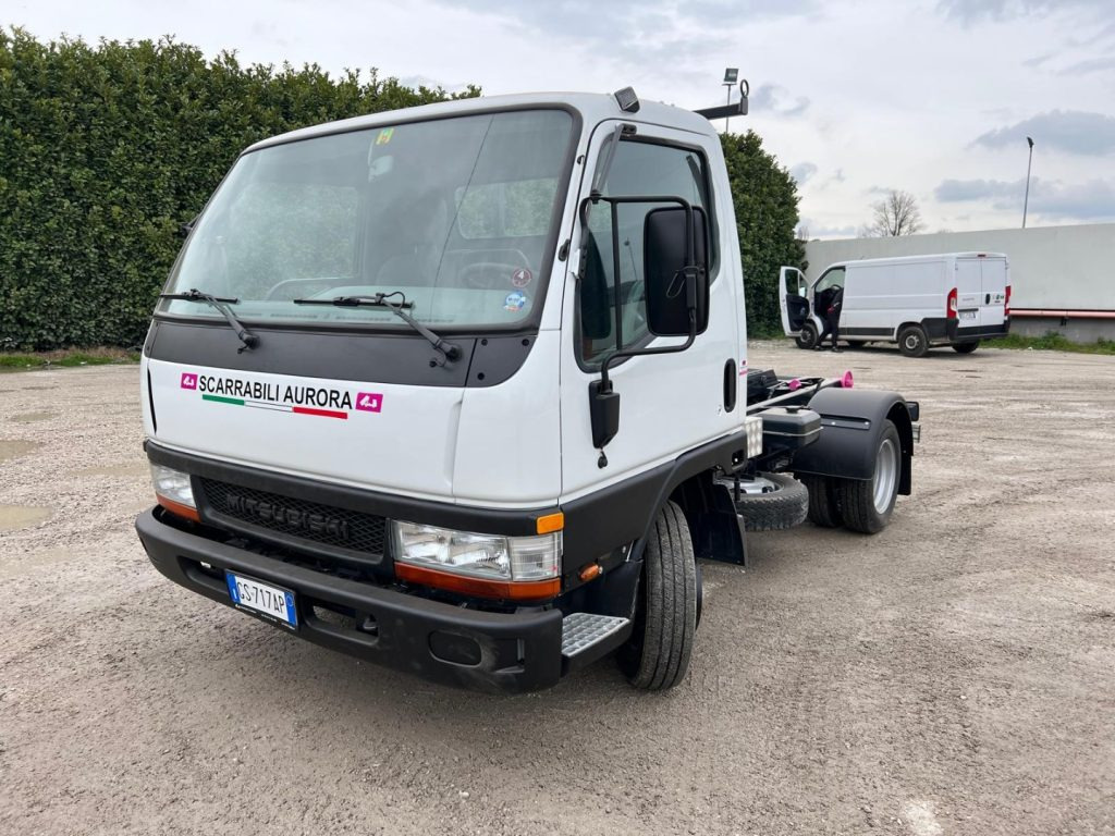 MITSUBISHI CANTER 3.0 SCARRABILE - Kamion vetëngarkues: foto 2 MITSUBISHI CANTER 3.0 SCARRABILE - Kamion vetëngarkues: foto 2