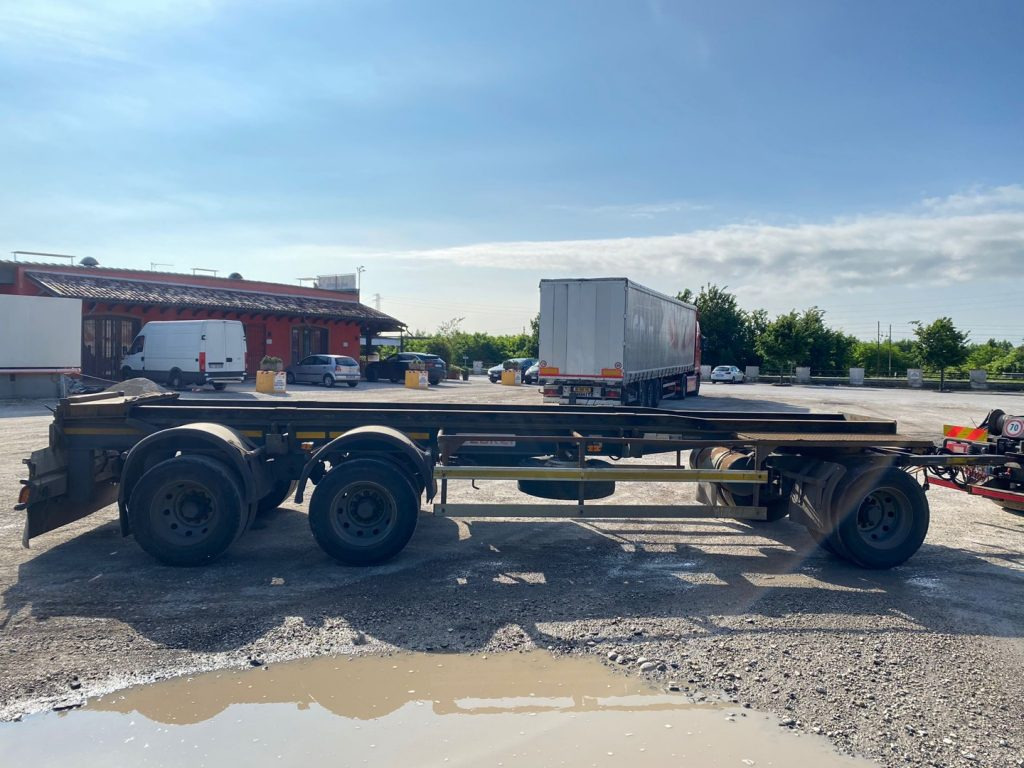 ZORZI 26 R 070 19 A SCARRABILE BALESTRATO - Rimorkio roll-off/ Skip loader: foto 4 ZORZI 26 R 070 19 A SCARRABILE BALESTRATO - Rimorkio roll-off/ Skip loader: foto 4