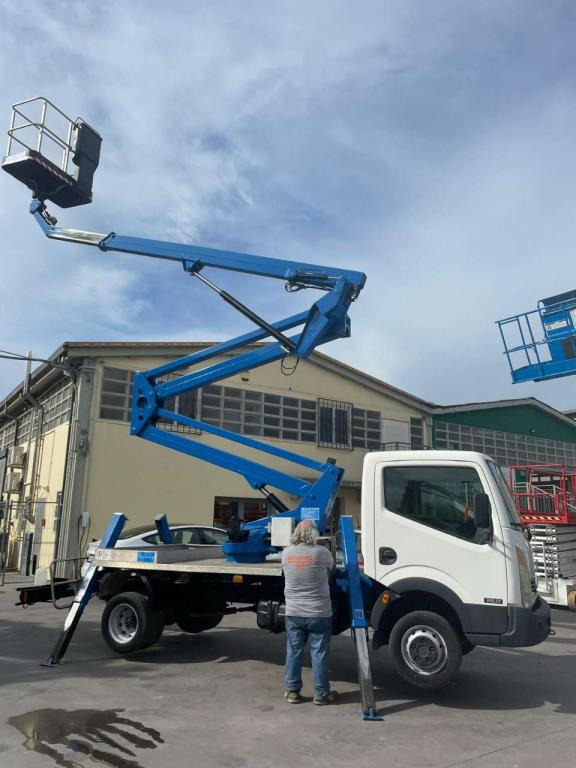 CTE Z19 - Platformë ajrore e montuar në kamion: foto 1 CTE Z19 - Platformë ajrore e montuar në kamion: foto 1