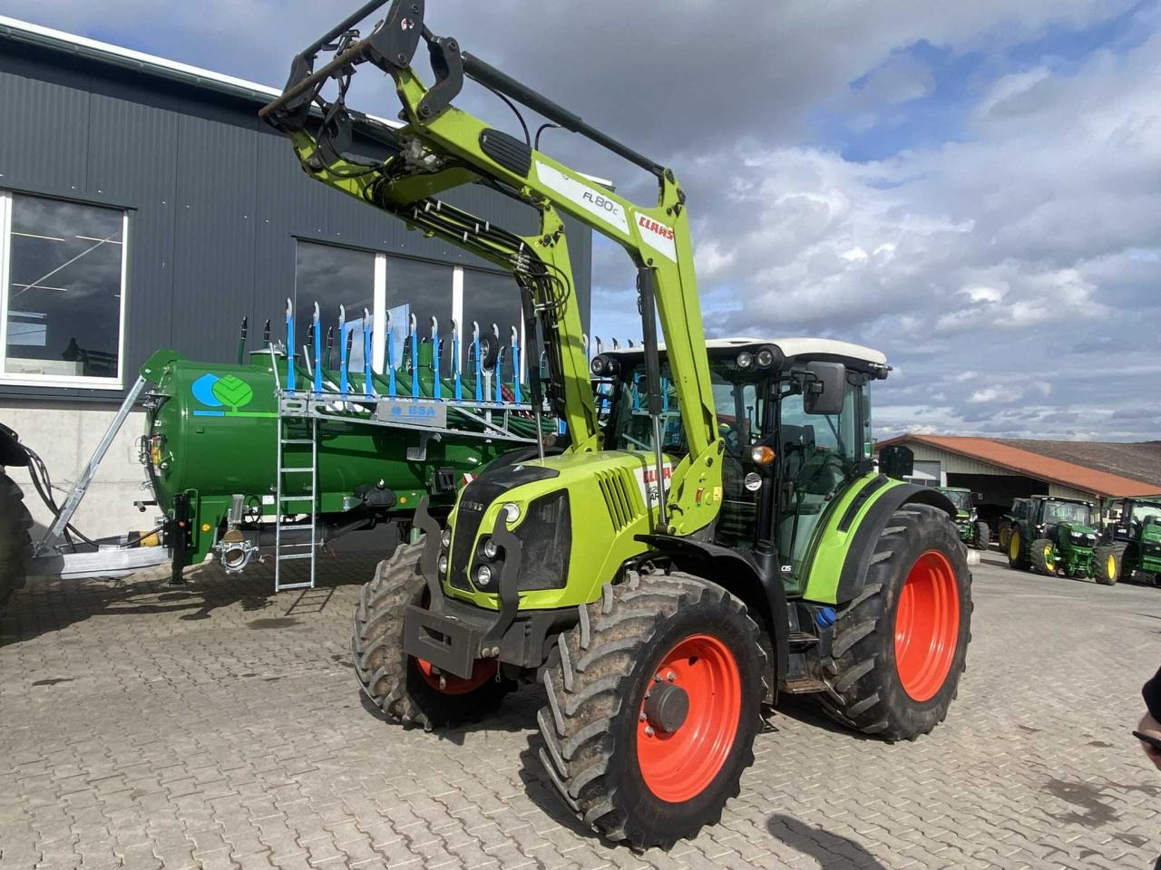 CLAAS Arion 420 CIS 2913 - Traktor: foto 1 CLAAS Arion 420 CIS 2913 - Traktor: foto 1