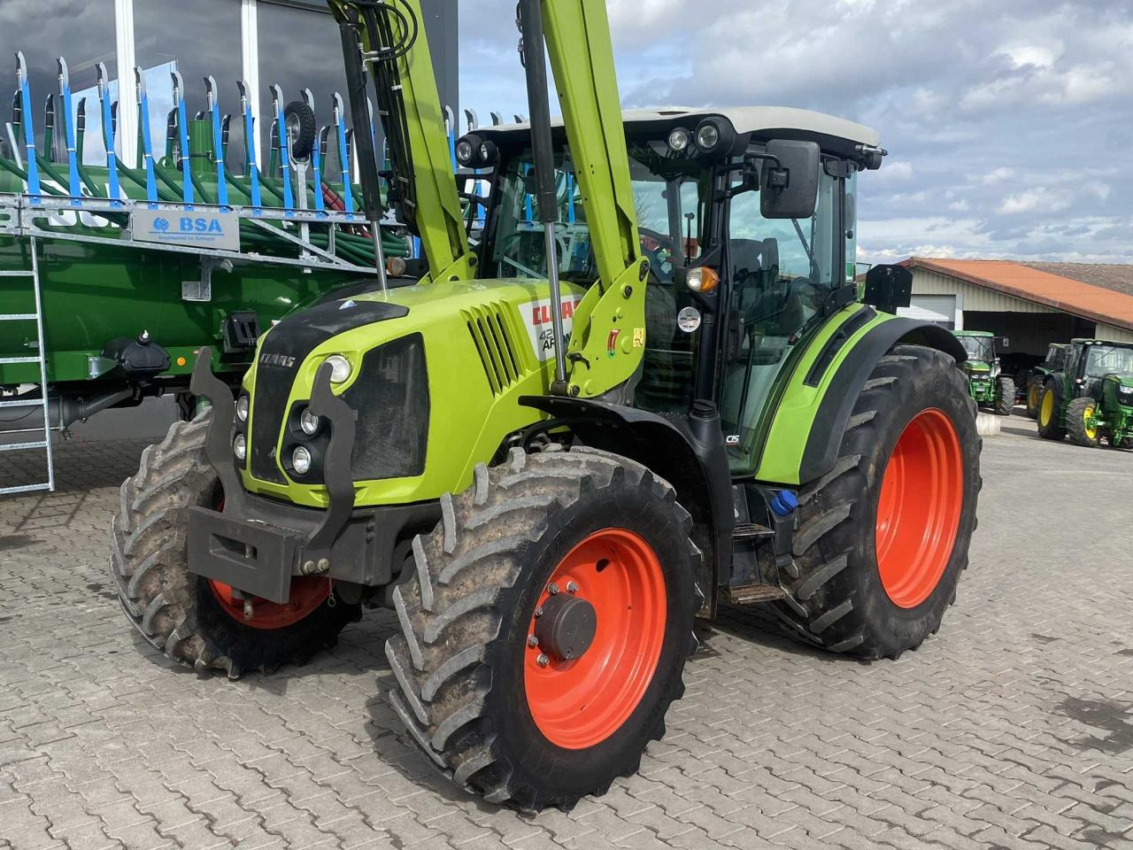 CLAAS Arion 420 CIS 2913 - Traktor: foto 3 CLAAS Arion 420 CIS 2913 - Traktor: foto 3