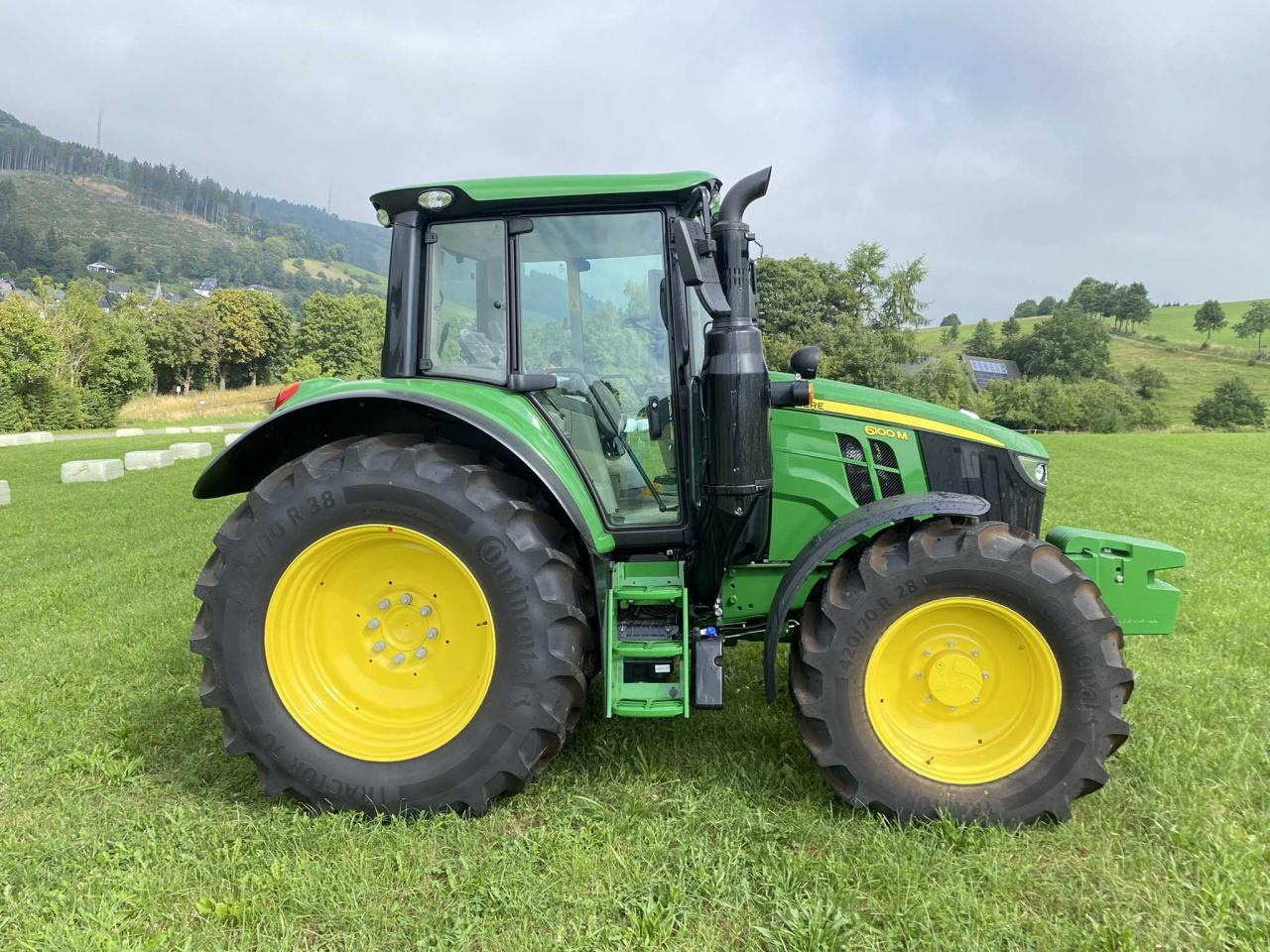John Deere 6100 M AutoQuadEco - Traktor: foto 4 John Deere 6100 M AutoQuadEco - Traktor: foto 4