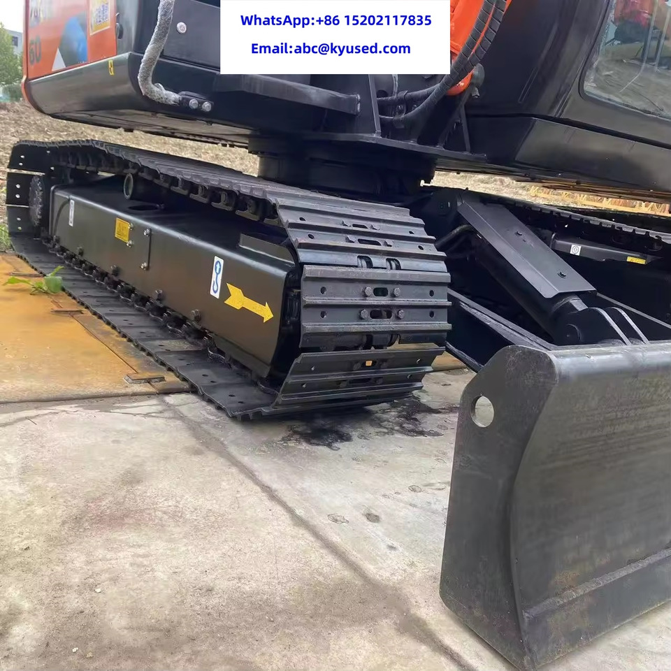 Ekskavator HITACHI ZX60: foto 11