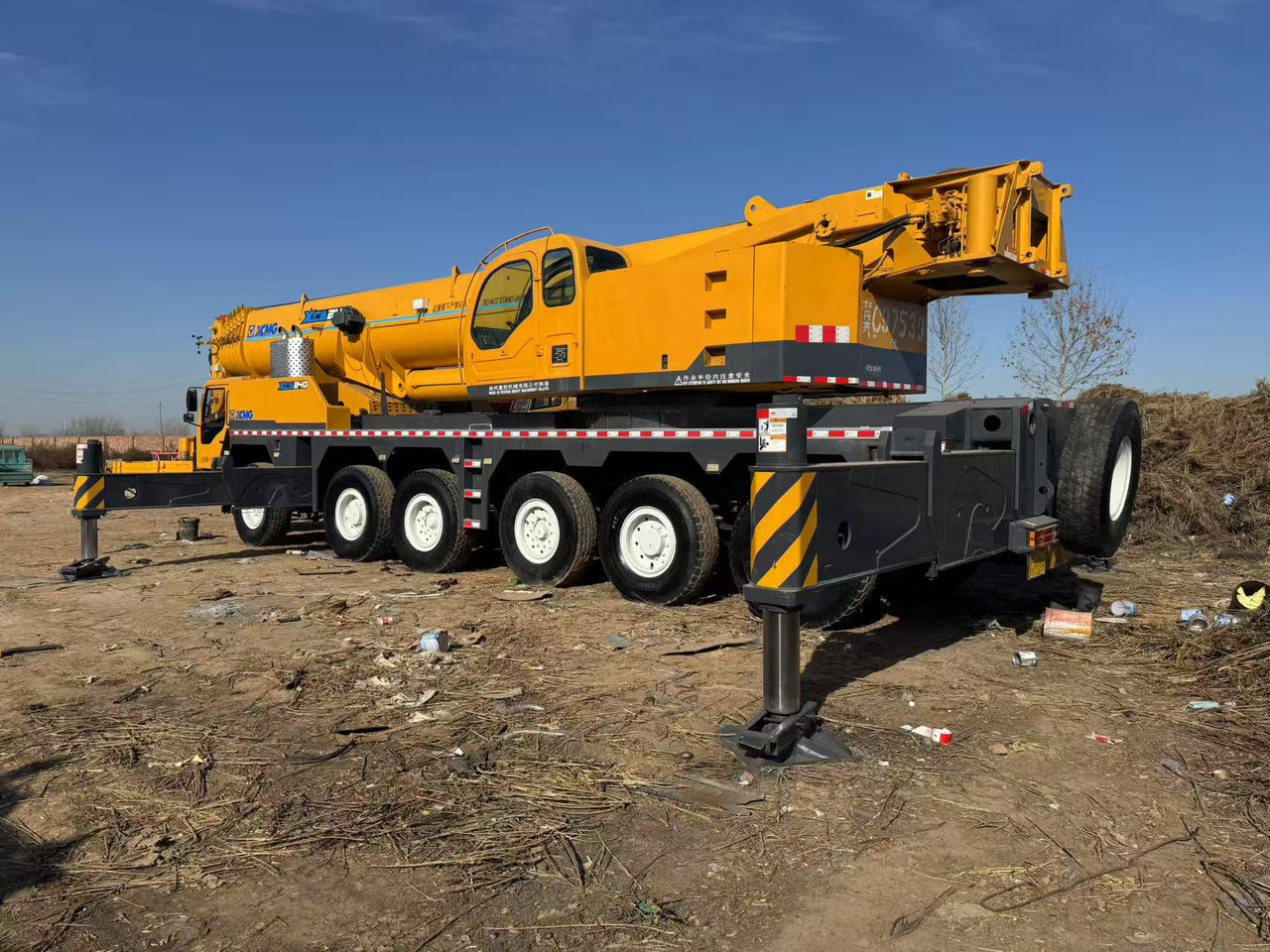 XCMG QAY240 XCT240 XCA240 240 ton 250 ton 260 ton 200 ton 220 ton crane - Autovinç: foto 2 XCMG QAY240 XCT240 XCA240 240 ton 250 ton 260 ton 200 ton 220 ton crane - Autovinç: foto 2