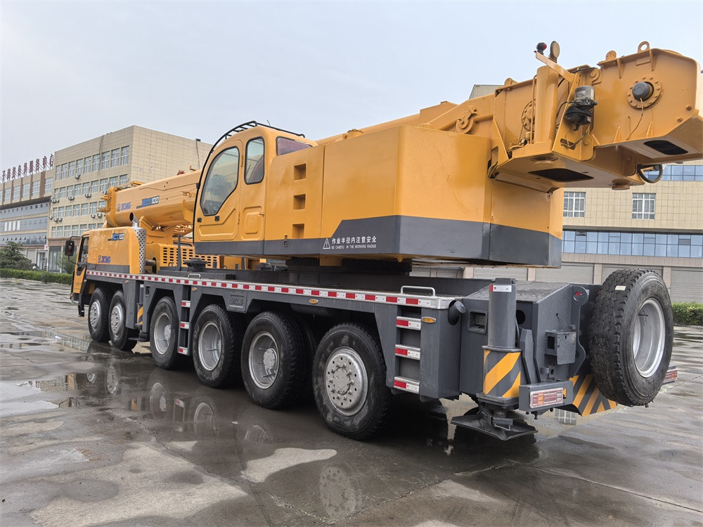 XCMG QY100K QY130K QY160K QAY200 QAY240 QAY300 QAY350 used truck crane - Autovinç: foto 4 XCMG QY100K QY130K QY160K QAY200 QAY240 QAY300 QAY350 used truck crane - Autovinç: foto 4
