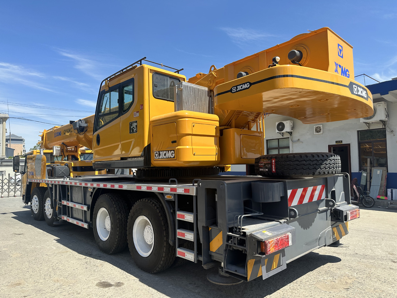 XCMG QY50KC QY50KA 50 ton truck crane - Autovinç: foto 3 XCMG QY50KC QY50KA 50 ton truck crane - Autovinç: foto 3