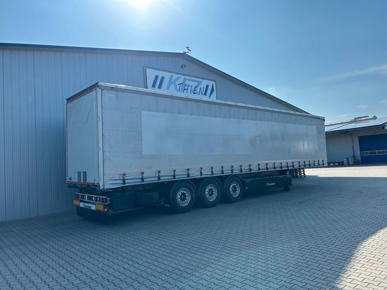 Krone SDP27 | Liftachse, Palettenkasten, Iceprotect - Gjysmë rimorkio me tendë: foto 5 Krone SDP27 | Liftachse, Palettenkasten, Iceprotect - Gjysmë rimorkio me tendë: foto 5