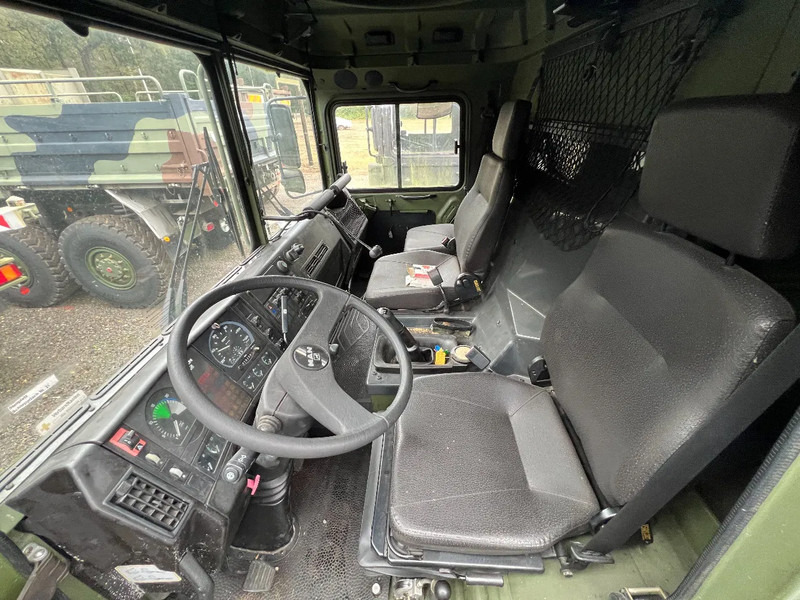 MAN KAT 25.422DFAEG 6X6 CABIN CHASSIS - TWIST LOCKS SYSTEM - Kamioni: foto 4 MAN KAT 25.422DFAEG 6X6 CABIN CHASSIS - TWIST LOCKS SYSTEM - Kamioni: foto 4