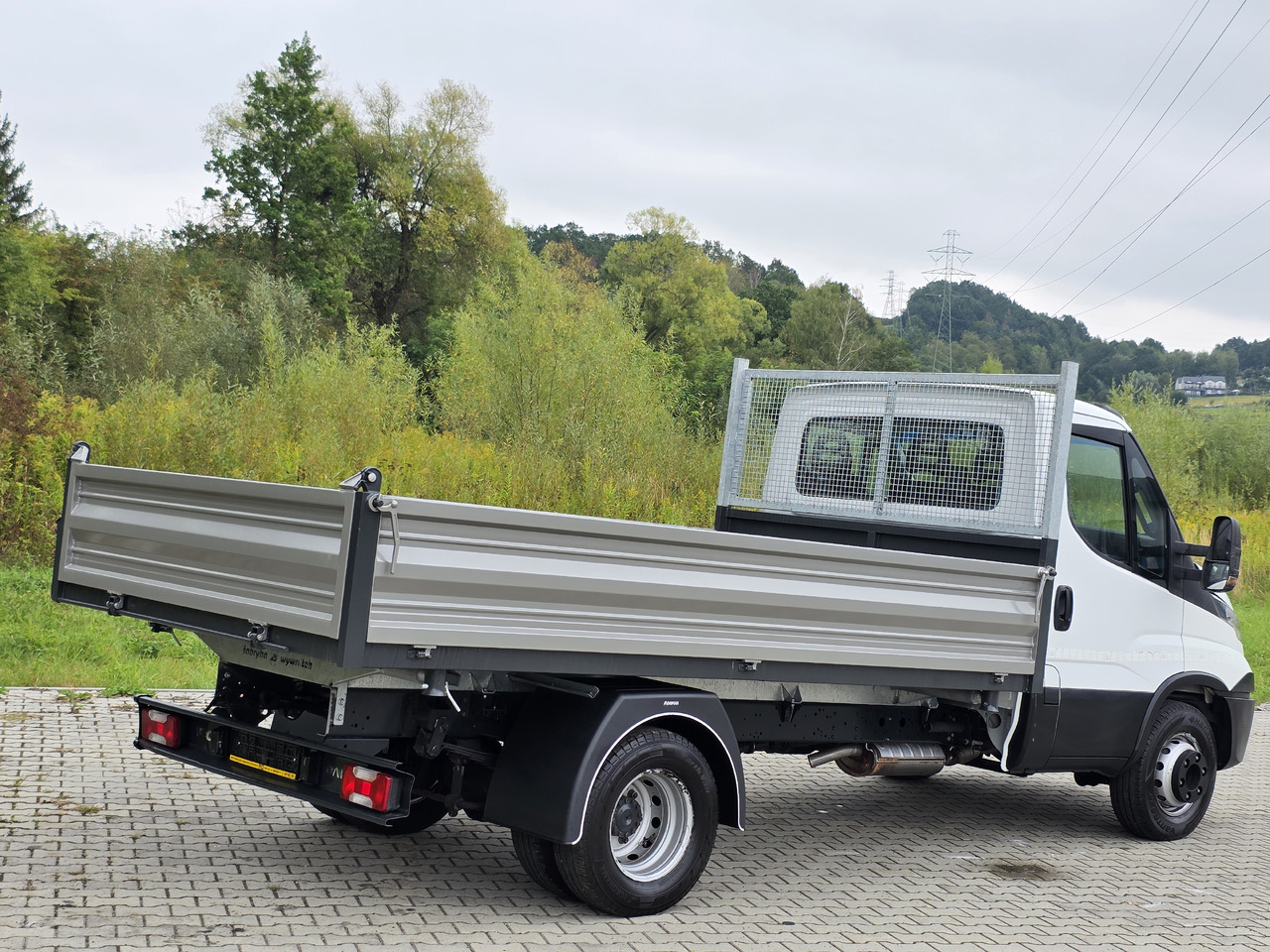 Lizingu i IVECO Daily 70c-17 Wywrotka 3.80 M ! Kiper 3-Stronny ! Klima ! 3.0 HPI  * 170 Hp ! Super Stan  ! Z Włoch  ! IVECO Daily 70c-17 Wywrotka 3.80 M ! Kiper 3-Stronny ! Klima ! 3.0 HPI  * 170 Hp ! Super Stan  ! Z Włoch  !: foto 14