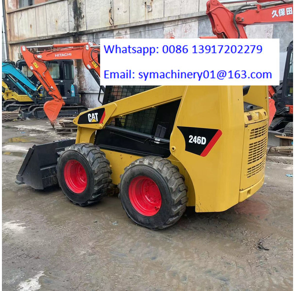Caterpillar 246D - Mini fadrom: foto 2 Caterpillar 246D - Mini fadrom: foto 2