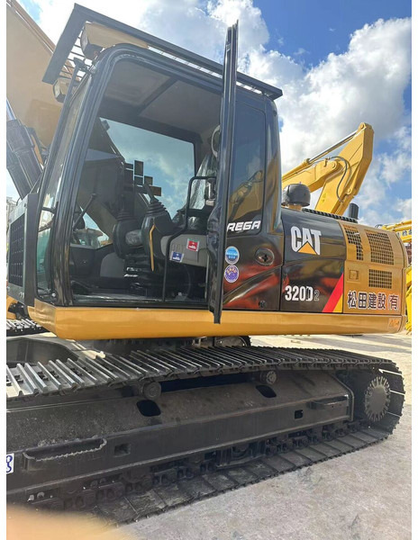 Ekskavator me zinxhirë Caterpillar 320D2: foto 9