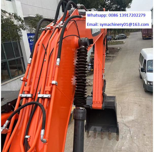 Doosan DX225LC - Ekskavator me zinxhirë: foto 5 Doosan DX225LC - Ekskavator me zinxhirë: foto 5