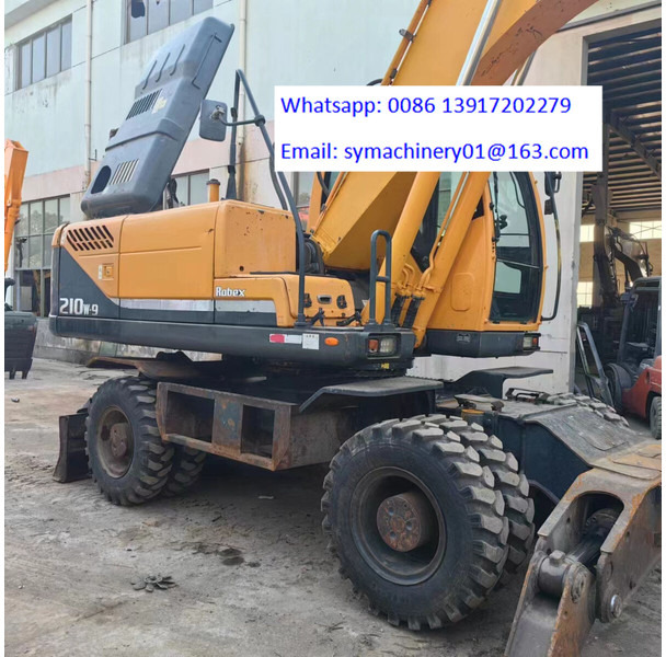 Hyundai R210W - Ekskavator me goma: foto 4 Hyundai R210W - Ekskavator me goma: foto 4
