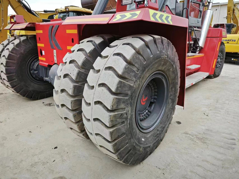 Kalmar DRF450 - Stivosës ritërheqës: foto 4 Kalmar DRF450 - Stivosës ritërheqës: foto 4