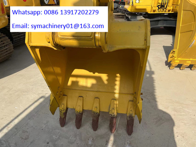 Komatsu PC130 - Ekskavator me zinxhirë: foto 2 Komatsu PC130 - Ekskavator me zinxhirë: foto 2