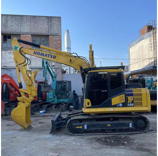 Komatsu PC130 - Ekskavator me zinxhirë: foto 5 Komatsu PC130 - Ekskavator me zinxhirë: foto 5