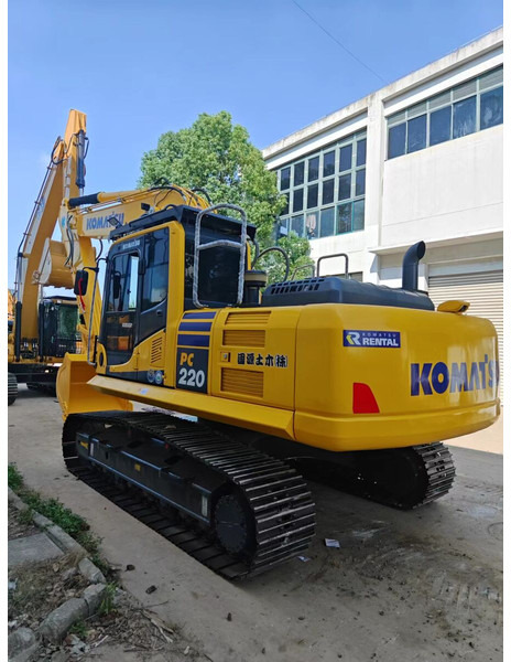 Komatsu PC220-8 - Ekskavator me zinxhirë: foto 2 Komatsu PC220-8 - Ekskavator me zinxhirë: foto 2