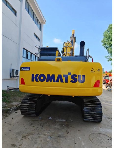 Komatsu PC220-8 - Ekskavator me zinxhirë: foto 5 Komatsu PC220-8 - Ekskavator me zinxhirë: foto 5