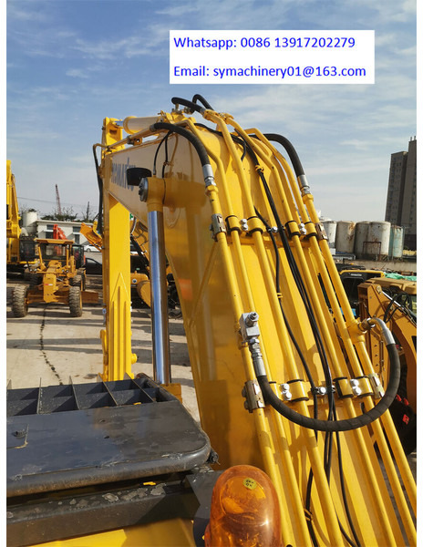 Komatsu PC220-8N1 - Ekskavator me zinxhirë: foto 4 Komatsu PC220-8N1 - Ekskavator me zinxhirë: foto 4