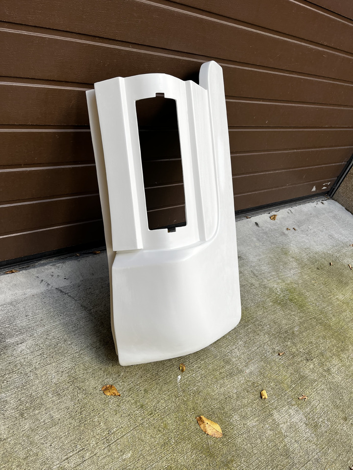 Narożnik, zderzak tylny lewy, prawy MAN Lion’s Coach - Qoshja e parakolpit për Autobus urban: foto 1 Narożnik, zderzak tylny lewy, prawy MAN Lion’s Coach - Qoshja e parakolpit për Autobus urban: foto 1