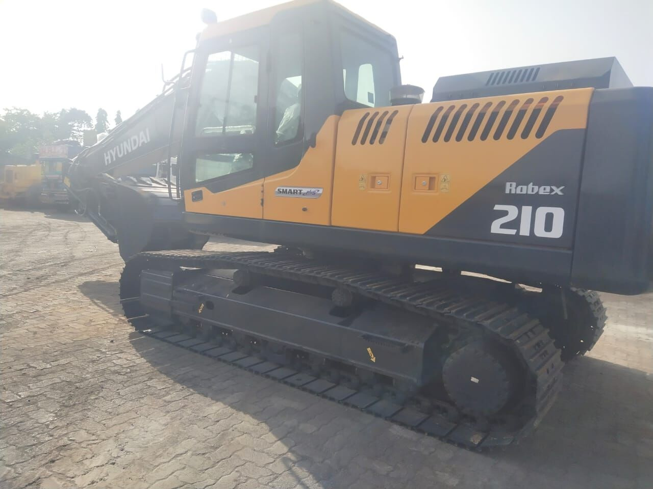 New Hyundai R210 tracked excavator - Ekskavator me zinxhirë: foto 4 New Hyundai R210 tracked excavator - Ekskavator me zinxhirë: foto 4
