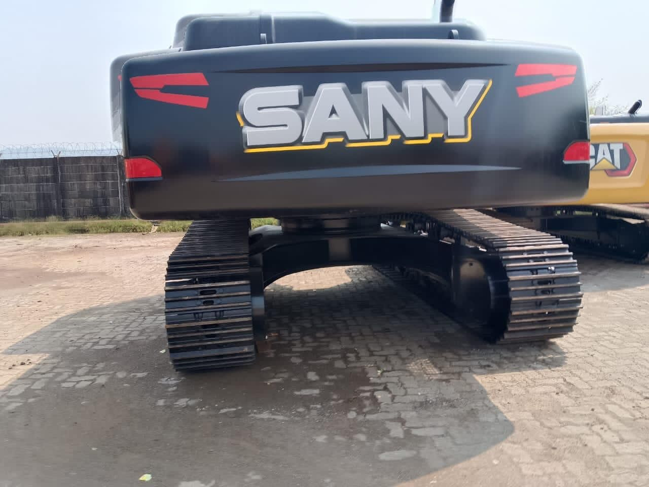 New Sany SY350C-9HD SPARC tracked excavator - Ekskavator me zinxhirë: foto 3 New Sany SY350C-9HD SPARC tracked excavator - Ekskavator me zinxhirë: foto 3