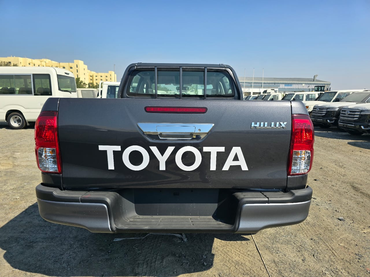 TOYOTA HILUX ACTIVE DOUBLE CAB - Pick up, Kamioncine dopio kabinë: foto 1 TOYOTA HILUX ACTIVE DOUBLE CAB - Pick up, Kamioncine dopio kabinë: foto 1
