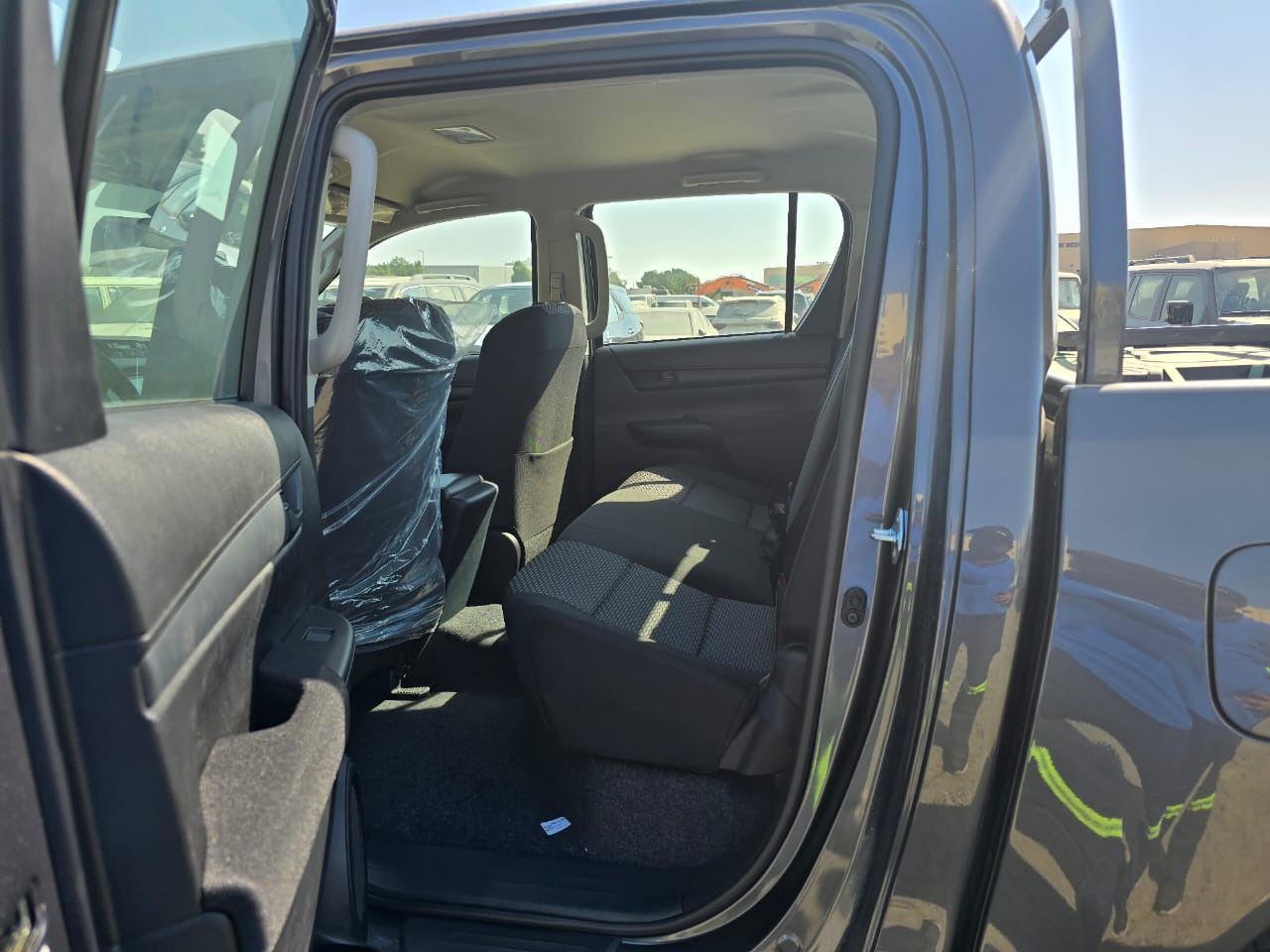 TOYOTA HILUX ACTIVE DOUBLE CAB - Pick up, Kamioncine dopio kabinë: foto 3 TOYOTA HILUX ACTIVE DOUBLE CAB - Pick up, Kamioncine dopio kabinë: foto 3