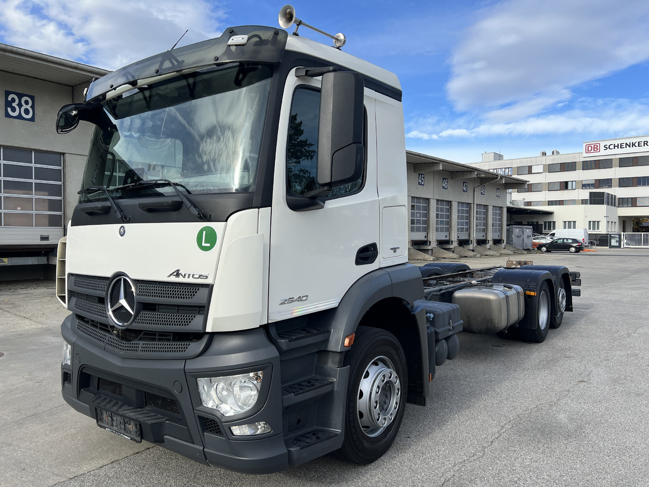MERCEDES-BENZ Antos 25 40 | Standheizung | Klima | Liftachse - Kamion kabinë-shasi: foto 1 MERCEDES-BENZ Antos 25 40 | Standheizung | Klima | Liftachse - Kamion kabinë-shasi: foto 1
