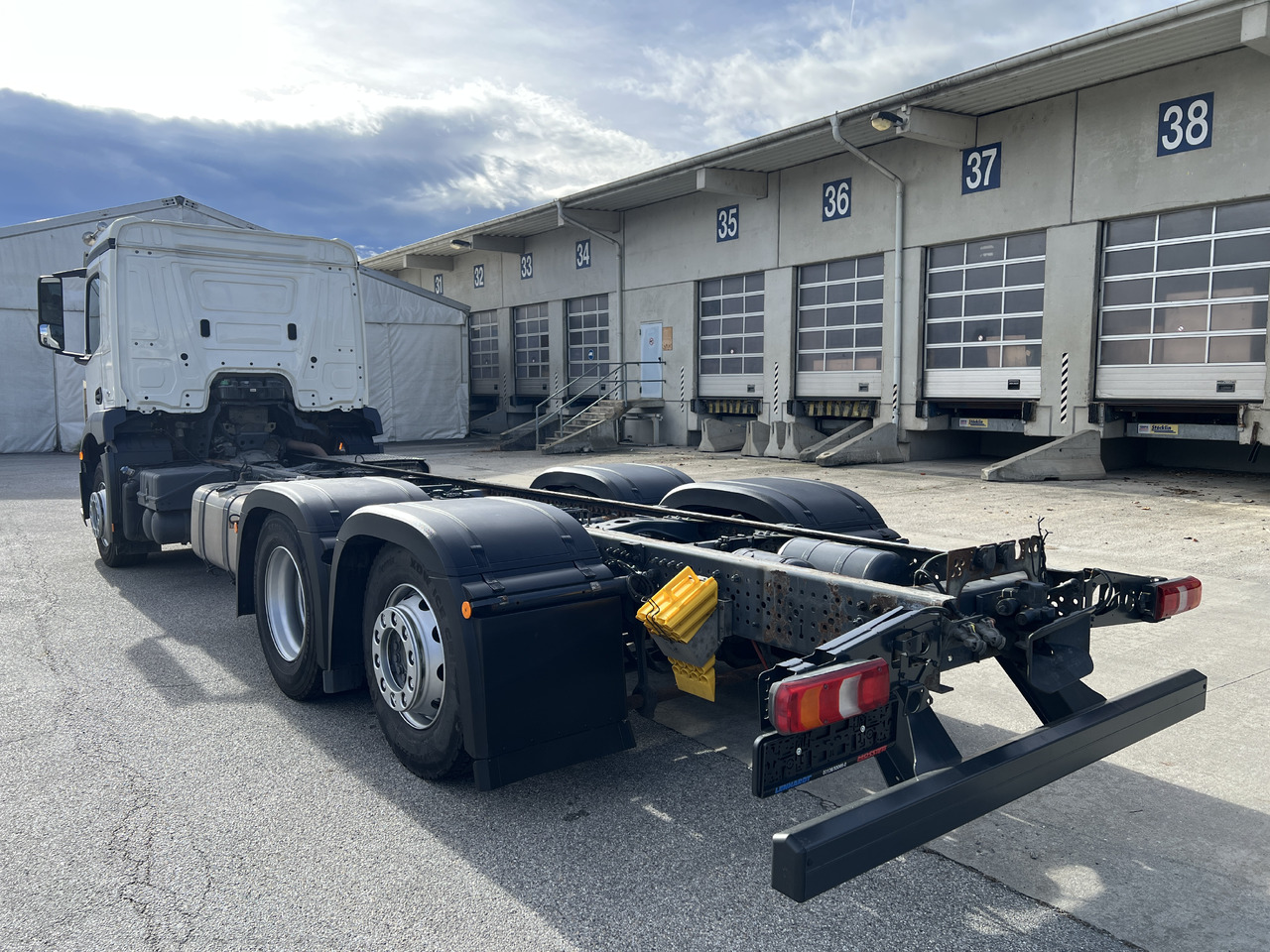 MERCEDES-BENZ Antos 25 40 | Standheizung | Klima | Liftachse - Kamion kabinë-shasi: foto 4 MERCEDES-BENZ Antos 25 40 | Standheizung | Klima | Liftachse - Kamion kabinë-shasi: foto 4