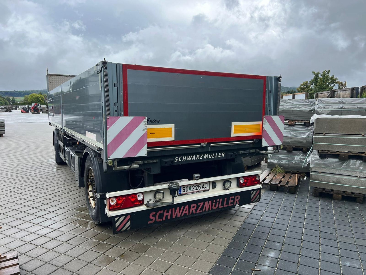 SCHWARZMÜLLER T- Serie SK 18 - Rimorkio e hapur/ Platformë: foto 5 SCHWARZMÜLLER T- Serie SK 18 - Rimorkio e hapur/ Platformë: foto 5