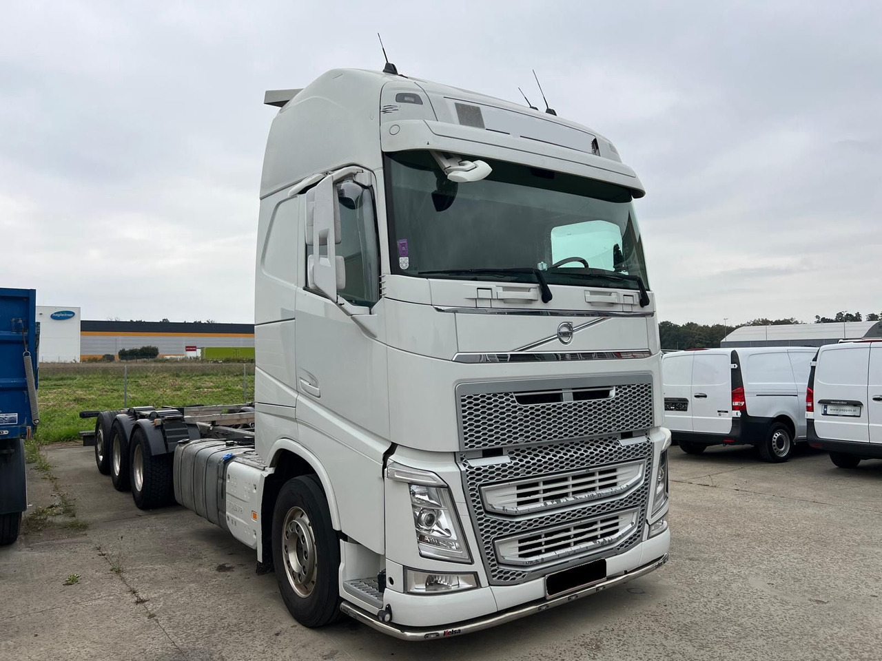 VOLVO FH 540 8x4 Fahrgestell - Kamion kabinë-shasi: foto 2 VOLVO FH 540 8x4 Fahrgestell - Kamion kabinë-shasi: foto 2