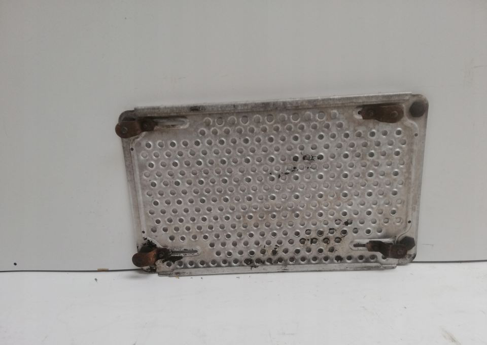 BLACHA PODEST OSŁONA DAF XF CF 73X44CM. - Sistemi i shkarkimit për Kamioni: foto 2 BLACHA PODEST OSŁONA DAF XF CF 73X44CM. - Sistemi i shkarkimit për Kamioni: foto 2