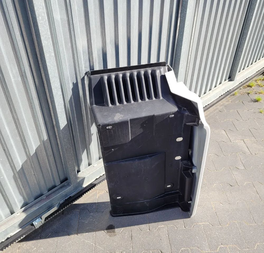 BŁOTNIK MAN TGX 3 81.61210-0906 Rh - Parafango për Kamioni: foto 2 BŁOTNIK MAN TGX 3 81.61210-0906 Rh - Parafango për Kamioni: foto 2