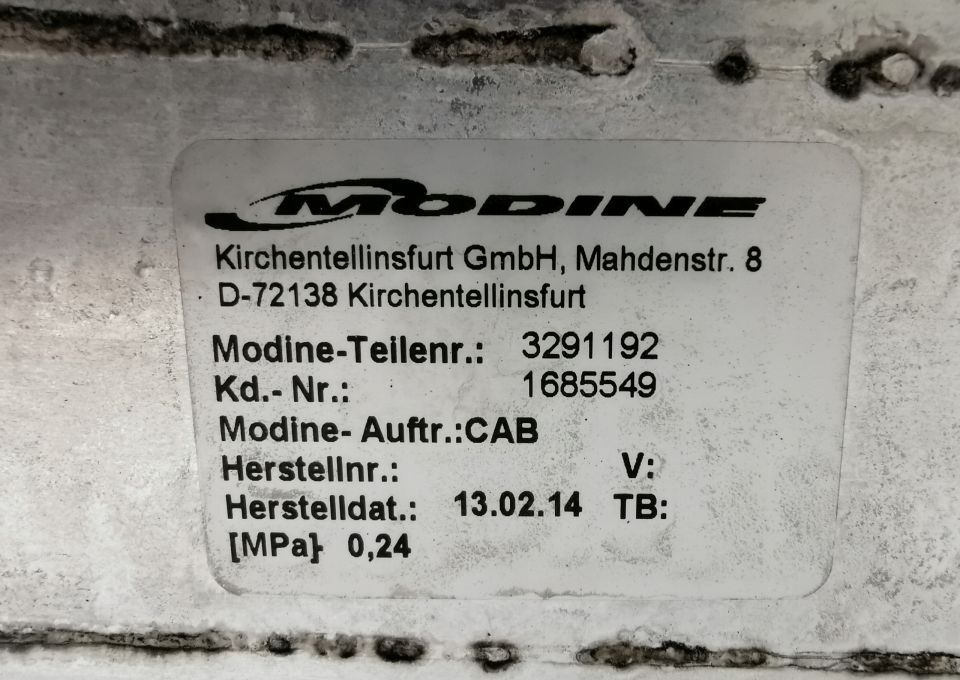 CHŁODNICA INTERCOOLER DAF CF 1685549 - Ftohësi i ndërmjetëm për Kamioni: foto 3 CHŁODNICA INTERCOOLER DAF CF 1685549 - Ftohësi i ndërmjetëm për Kamioni: foto 3